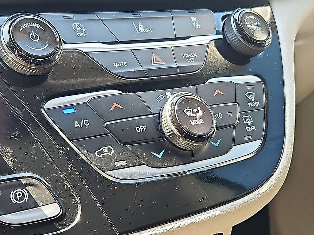 used 2022 Chrysler Pacifica car, priced at $26,686