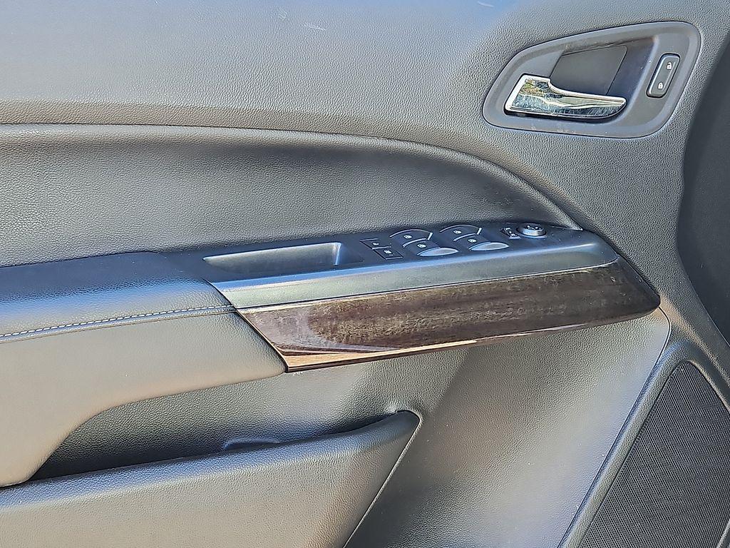 used 2022 GMC Canyon car, priced at $27,399