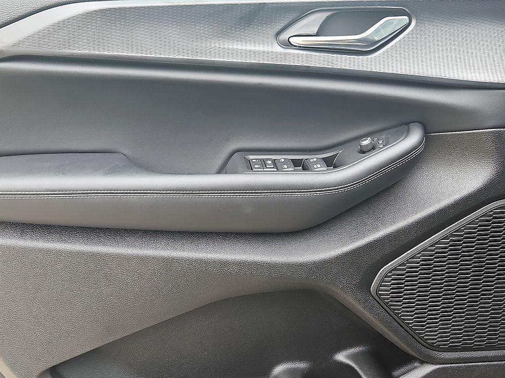 new 2025 Jeep Grand Cherokee car, priced at $31,250