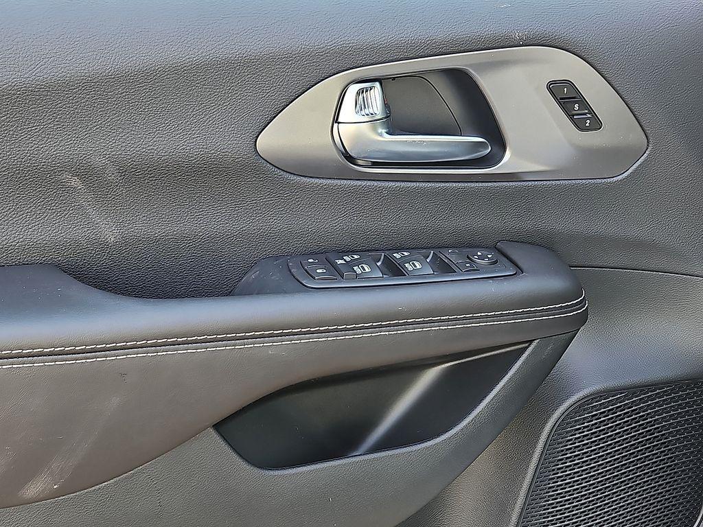 new 2026 Chrysler Pacifica car, priced at $40,572