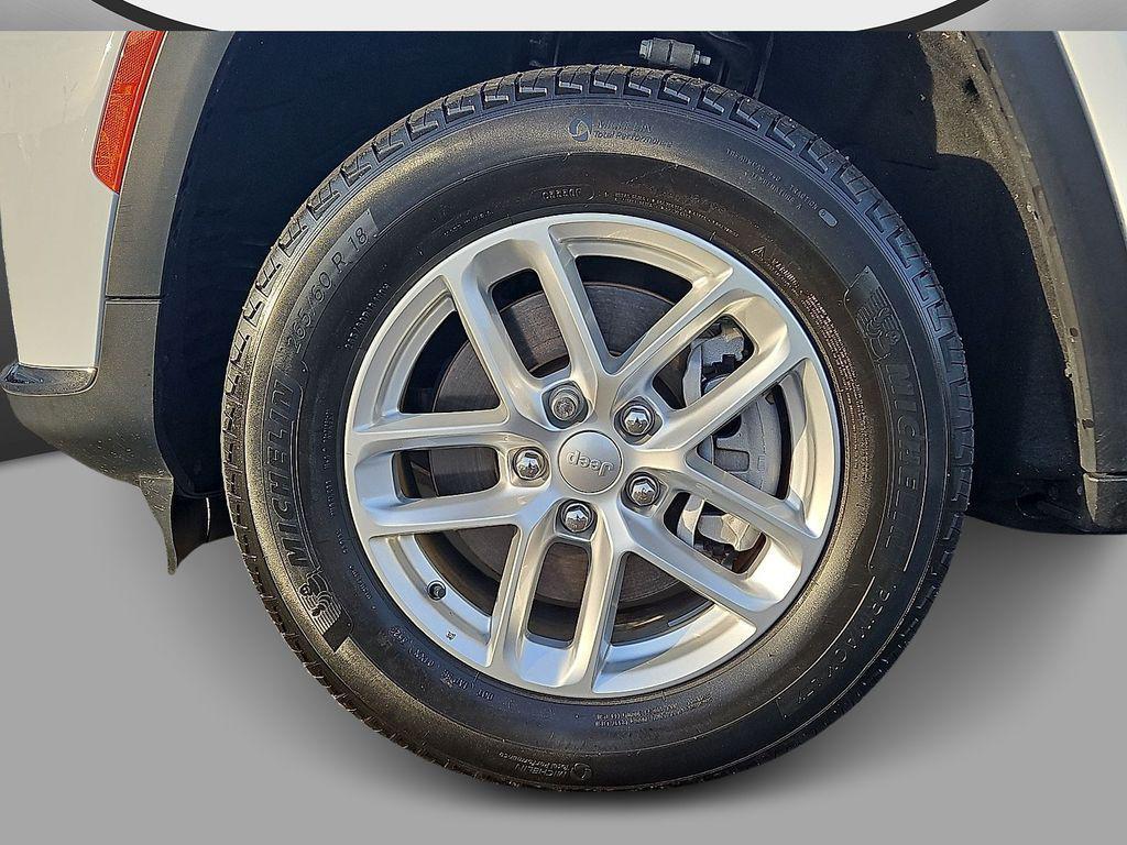 used 2023 Jeep Grand Cherokee L car, priced at $27,993