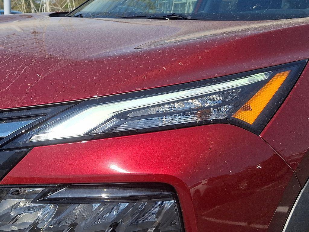 used 2025 Nissan Rogue car, priced at $24,269