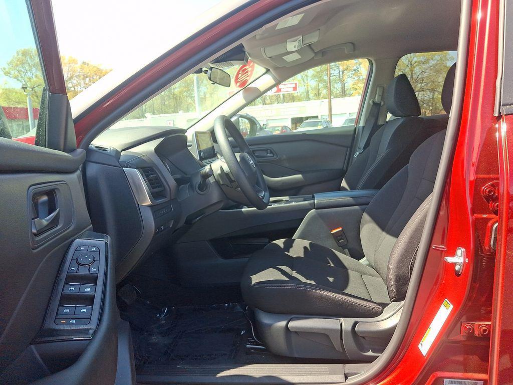 used 2025 Nissan Rogue car, priced at $24,269