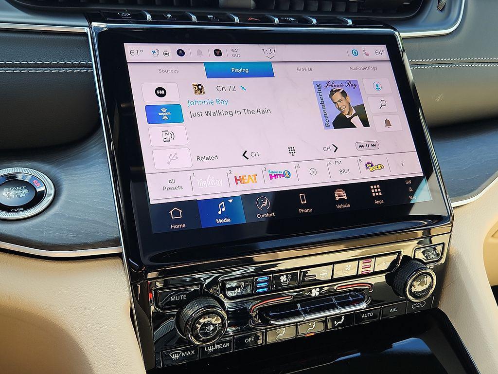 new 2025 Jeep Grand Cherokee car, priced at $46,880