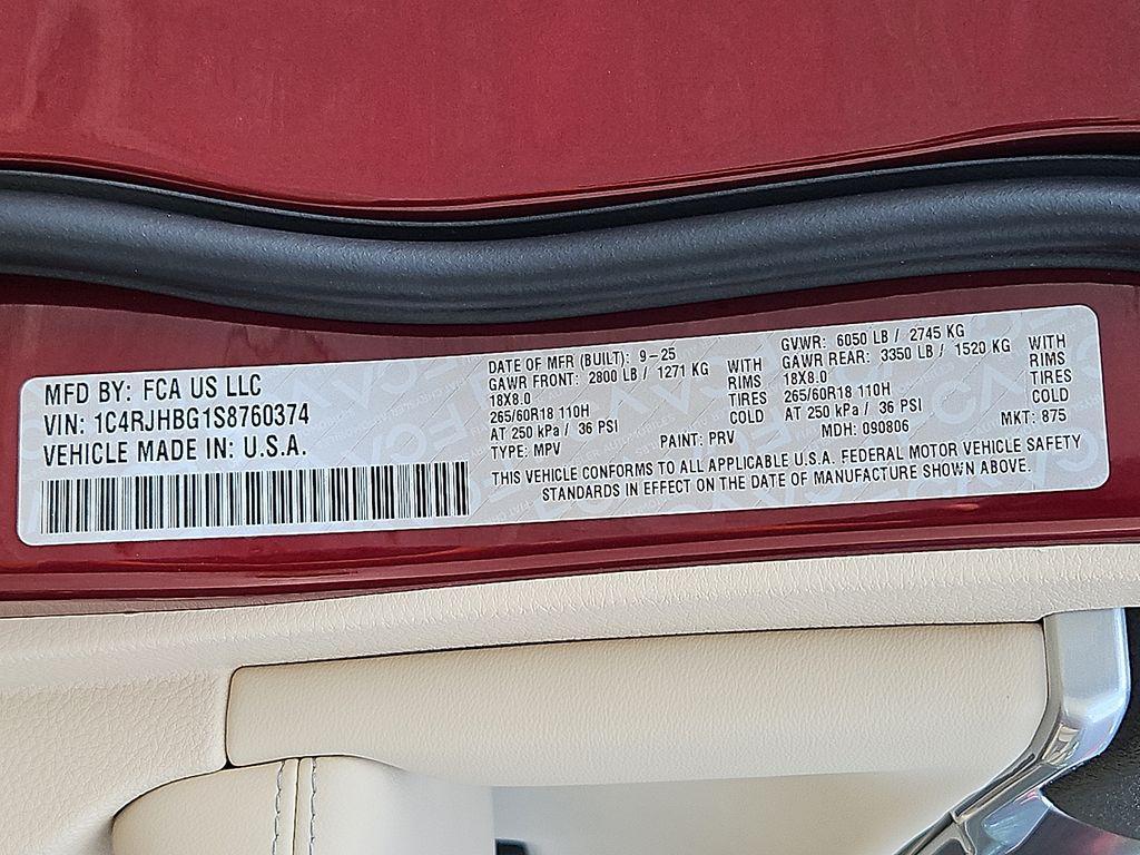 new 2025 Jeep Grand Cherokee car, priced at $46,880