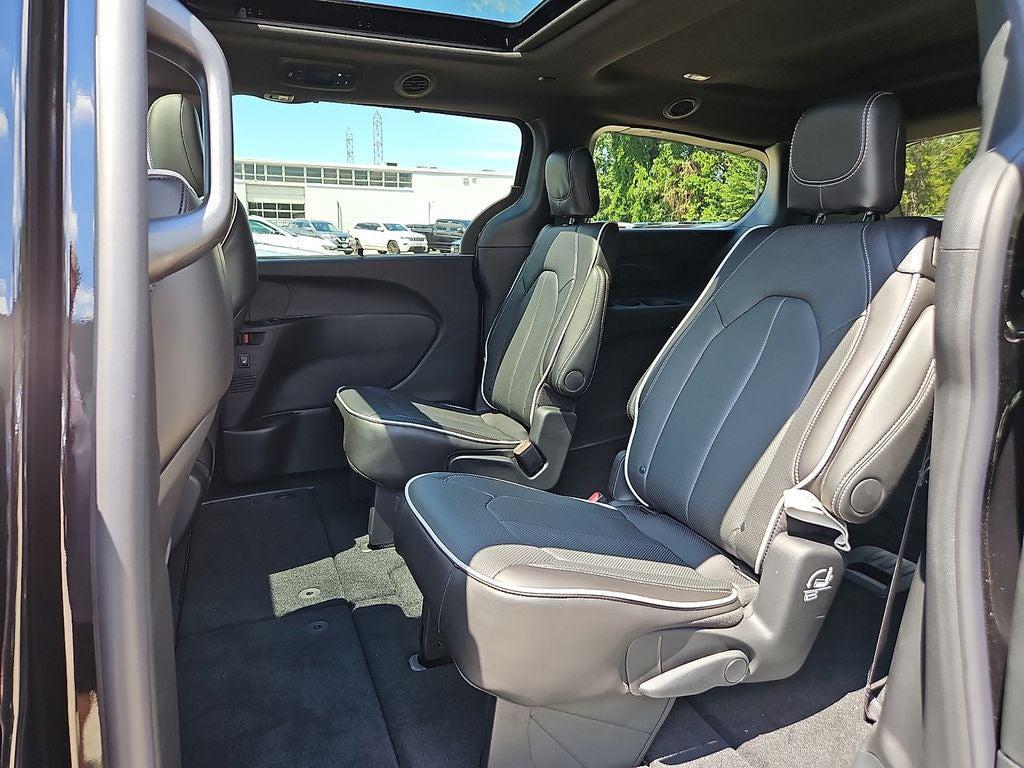 new 2027 Chrysler Pacifica car, priced at $48,904