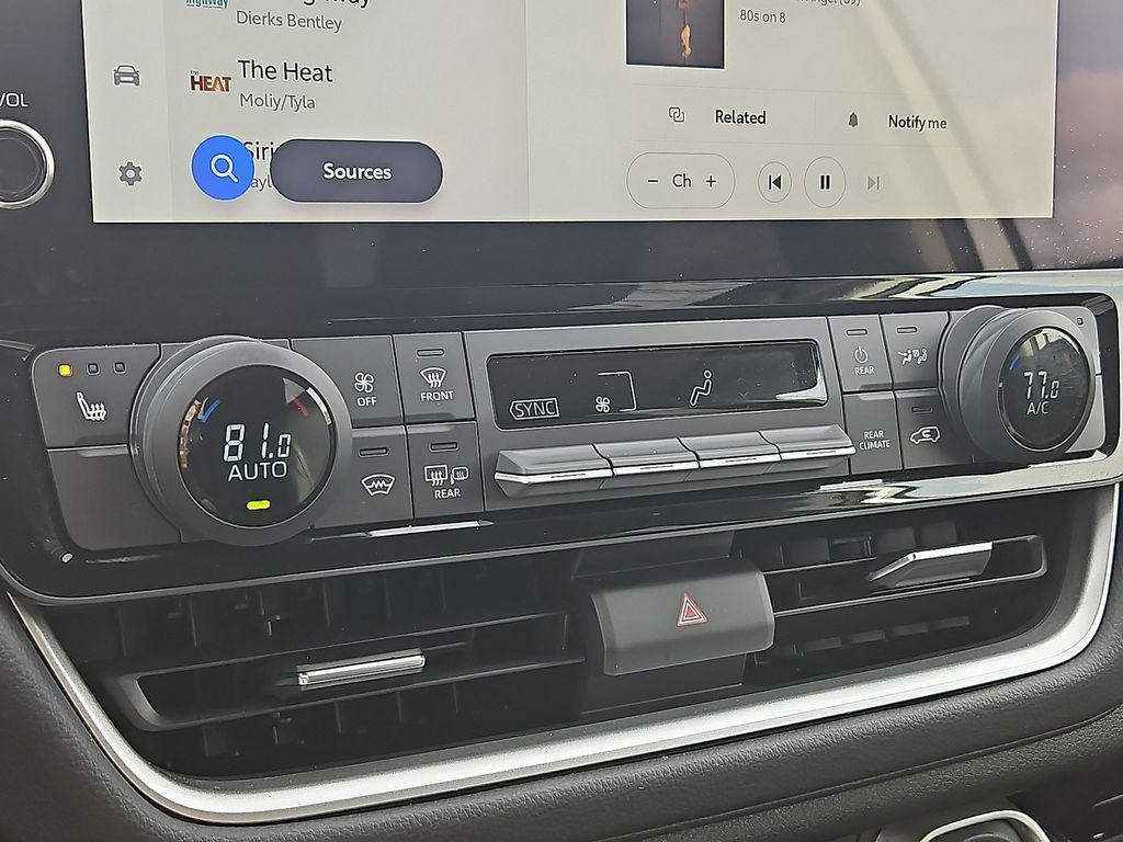 used 2024 Toyota Grand Highlander car, priced at $35,016