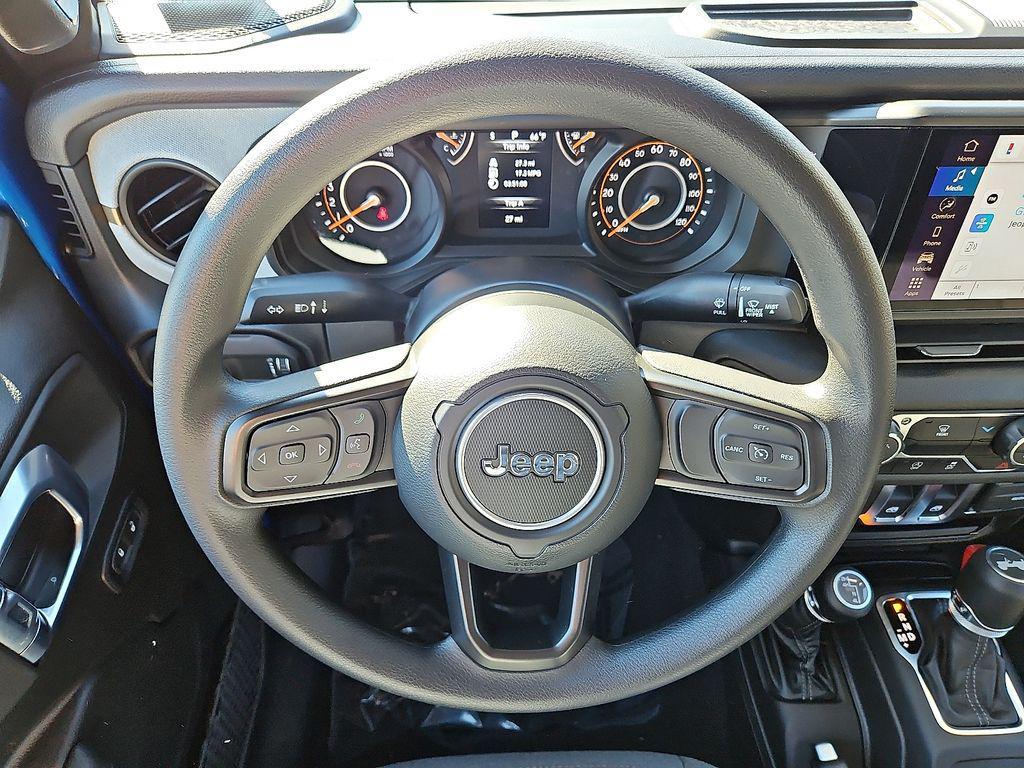 new 2026 Jeep Wrangler car, priced at $38,092