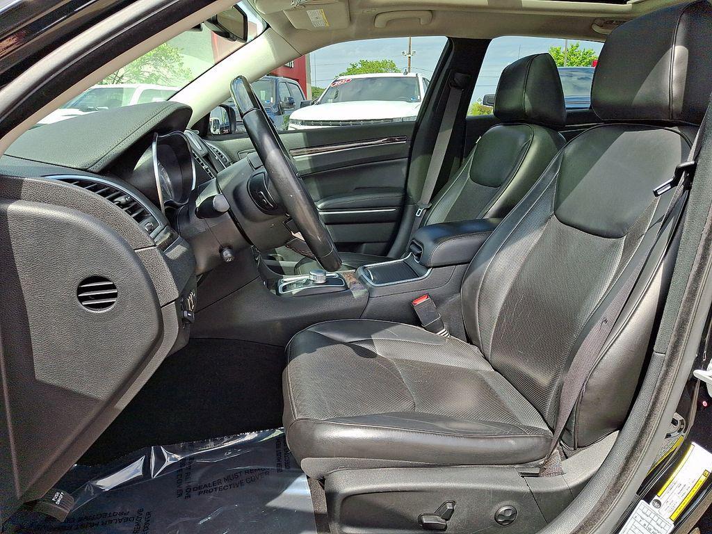 used 2020 Chrysler 300 car, priced at $13,588
