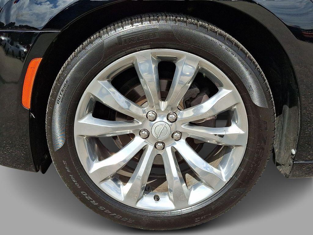 used 2020 Chrysler 300 car, priced at $13,588