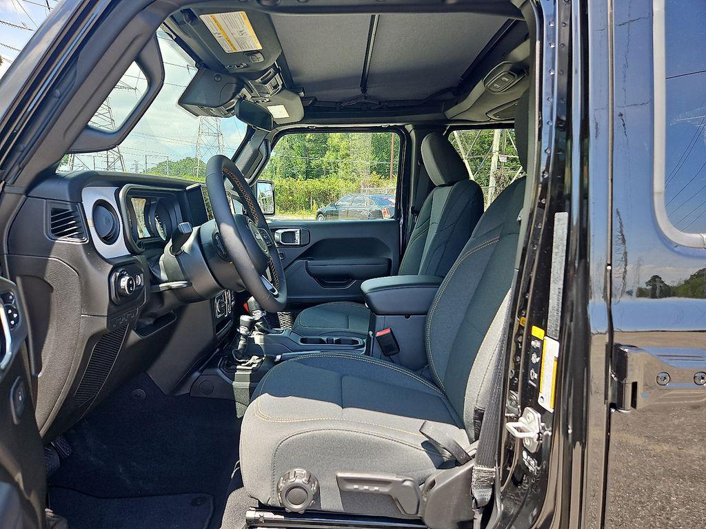 new 2025 Jeep Gladiator car, priced at $37,161