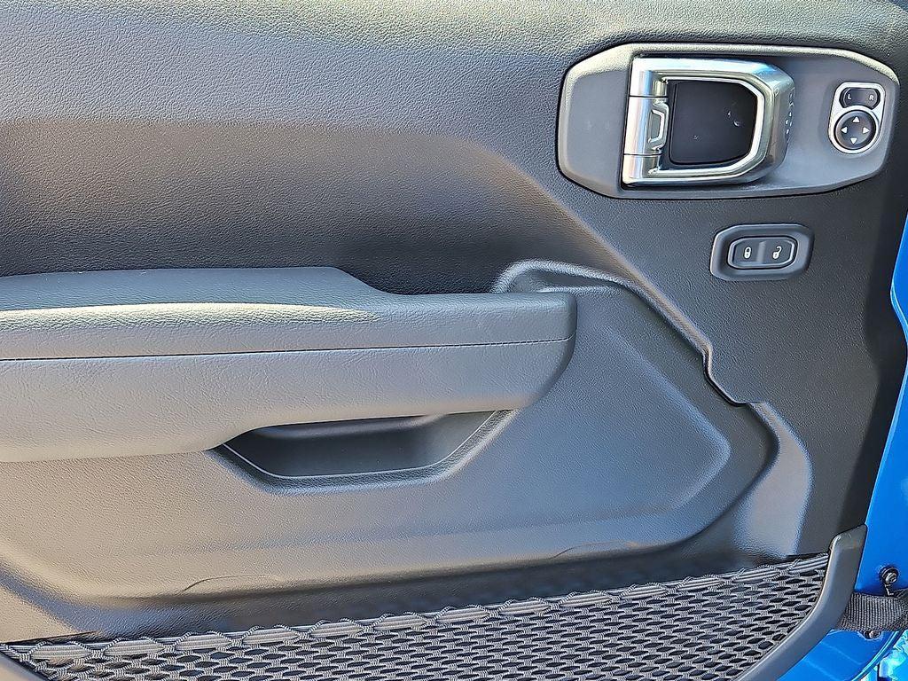 used 2025 Jeep Gladiator car, priced at $39,500