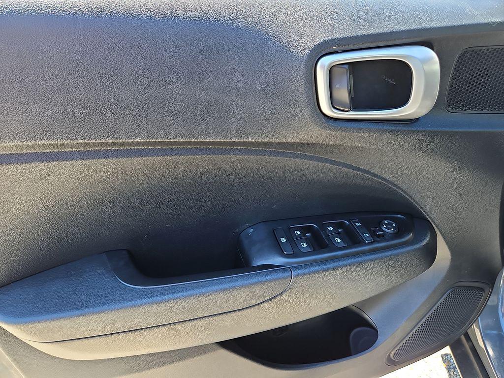 used 2025 Hyundai Venue car, priced at $20,735