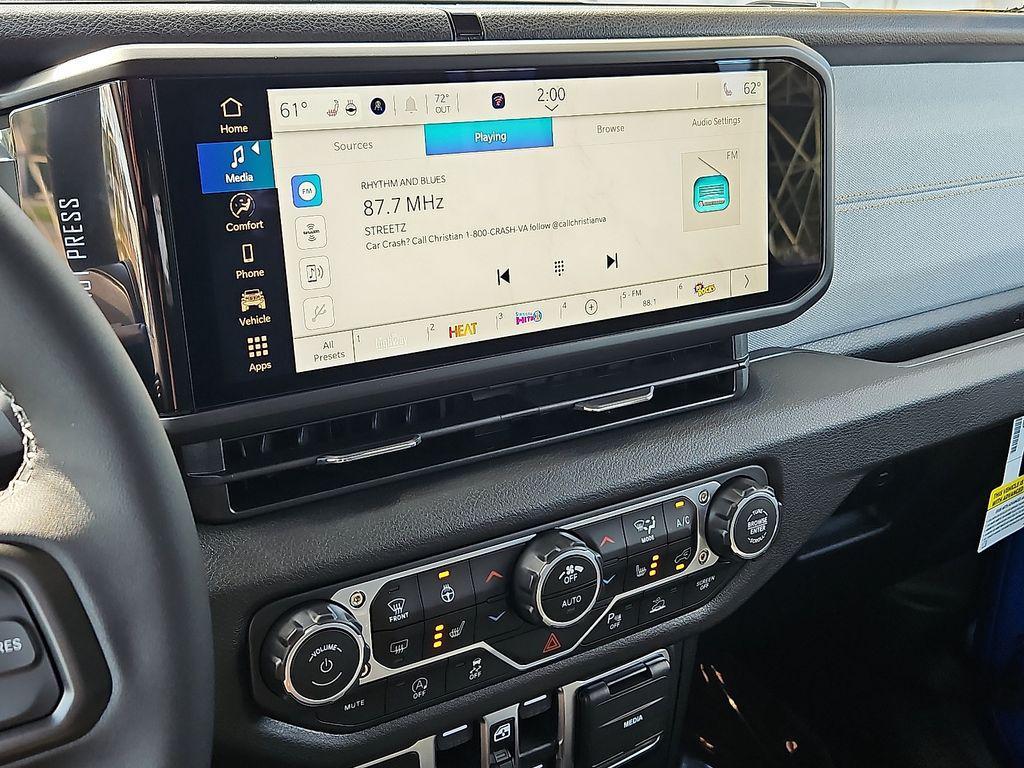 new 2025 Jeep Wrangler car, priced at $44,497