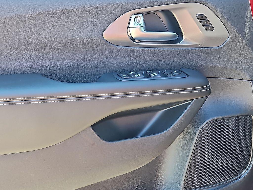 new 2026 Chrysler Pacifica car, priced at $43,008