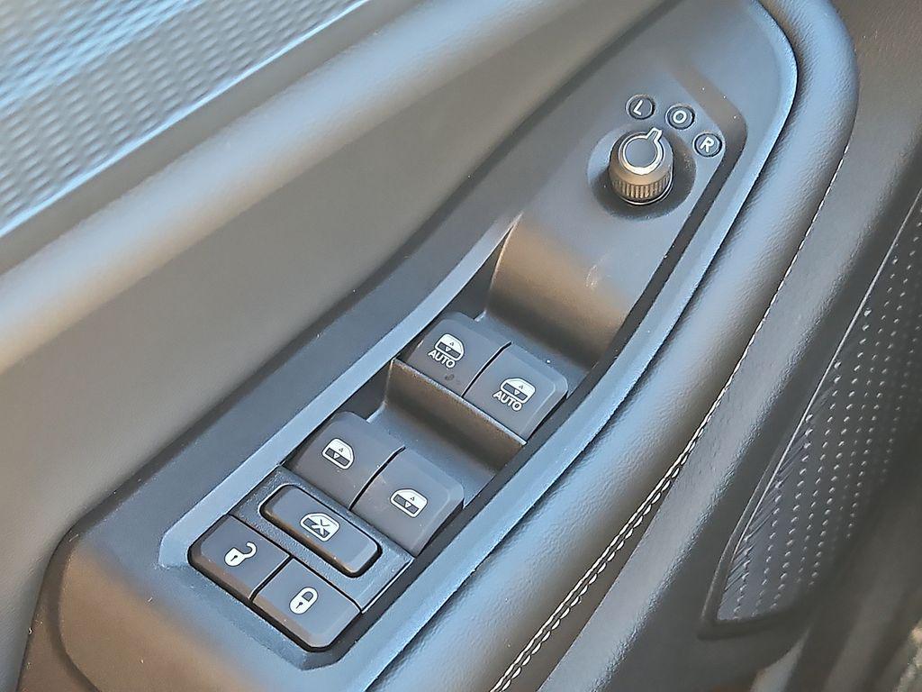 new 2025 Jeep Grand Cherokee car, priced at $36,000