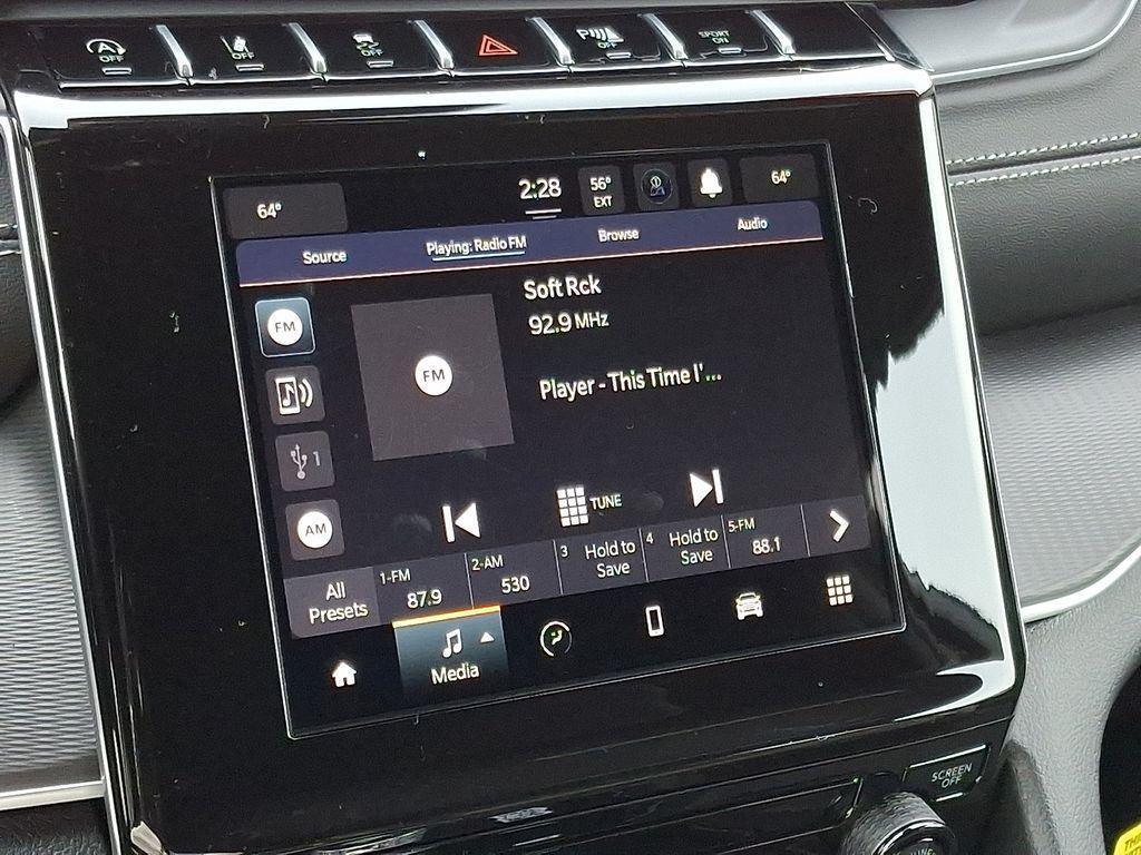 new 2026 Jeep Grand Cherokee car, priced at $42,585