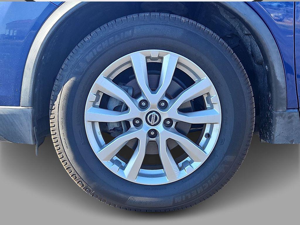 used 2019 Nissan Rogue car, priced at $15,893