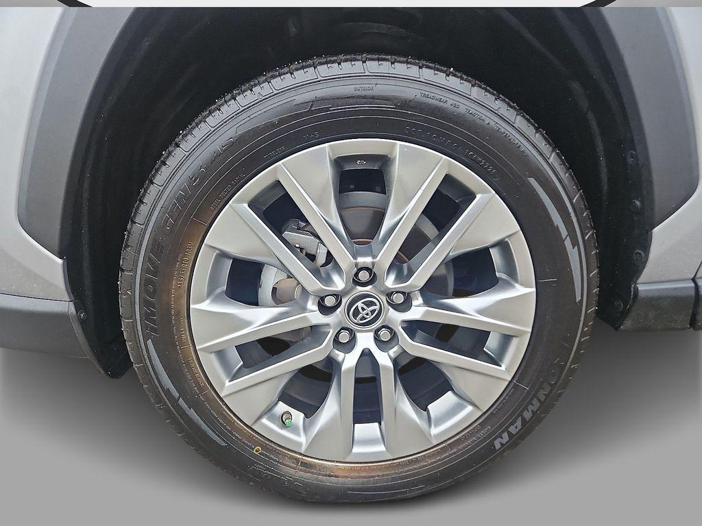 used 2019 Toyota RAV4 car, priced at $26,475