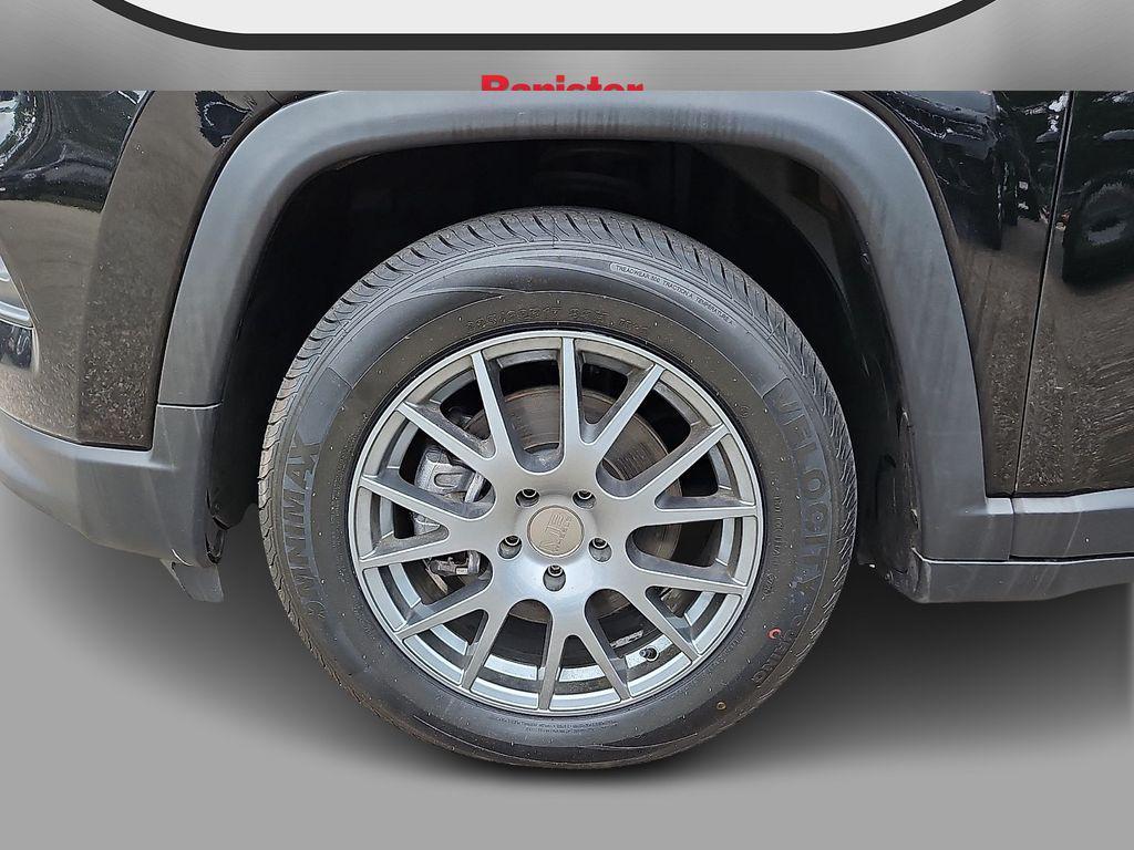 used 2022 Jeep Compass car, priced at $20,297