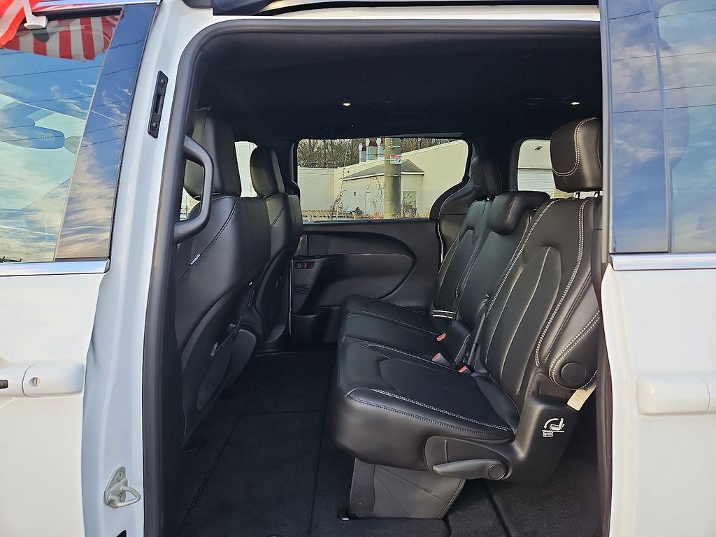 new 2026 Chrysler Pacifica car, priced at $40,141