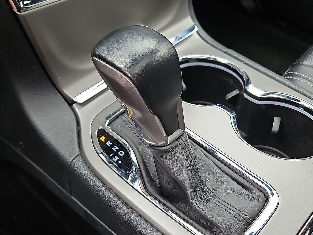 used 2021 Jeep Grand Cherokee car, priced at $27,238