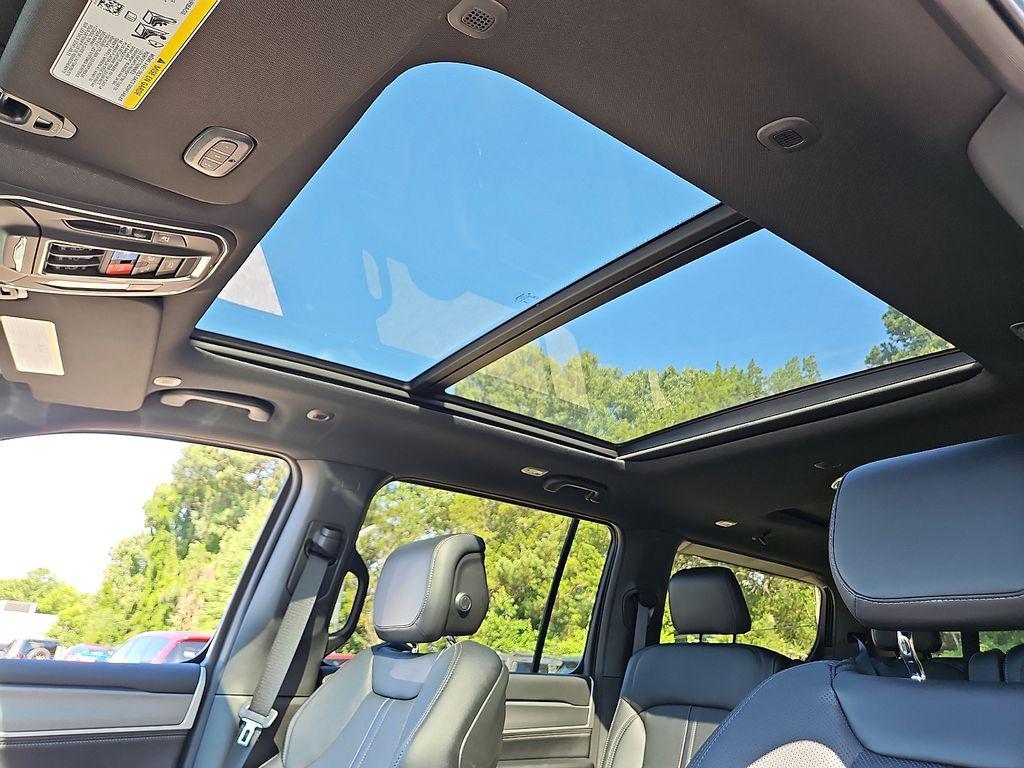 new 2026 Jeep Grand Wagoneer car, priced at $70,994