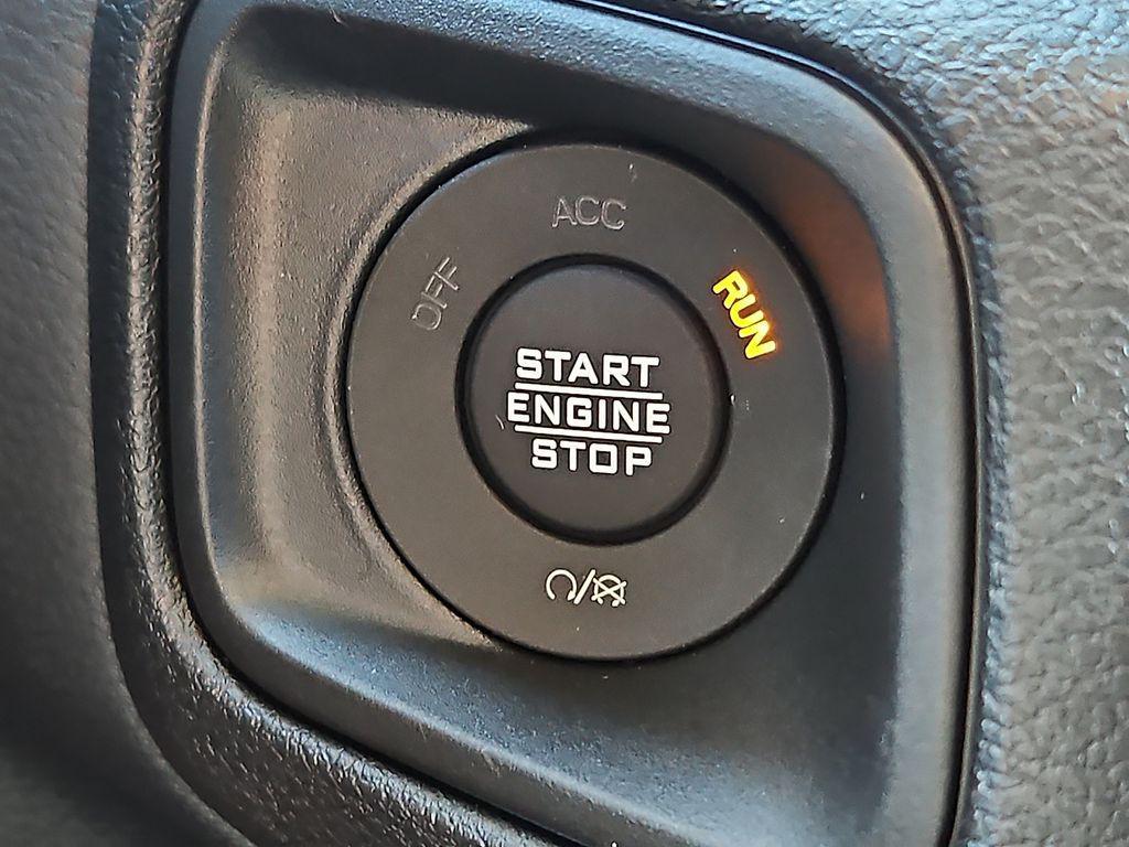 new 2025 Jeep Wrangler car, priced at $43,997