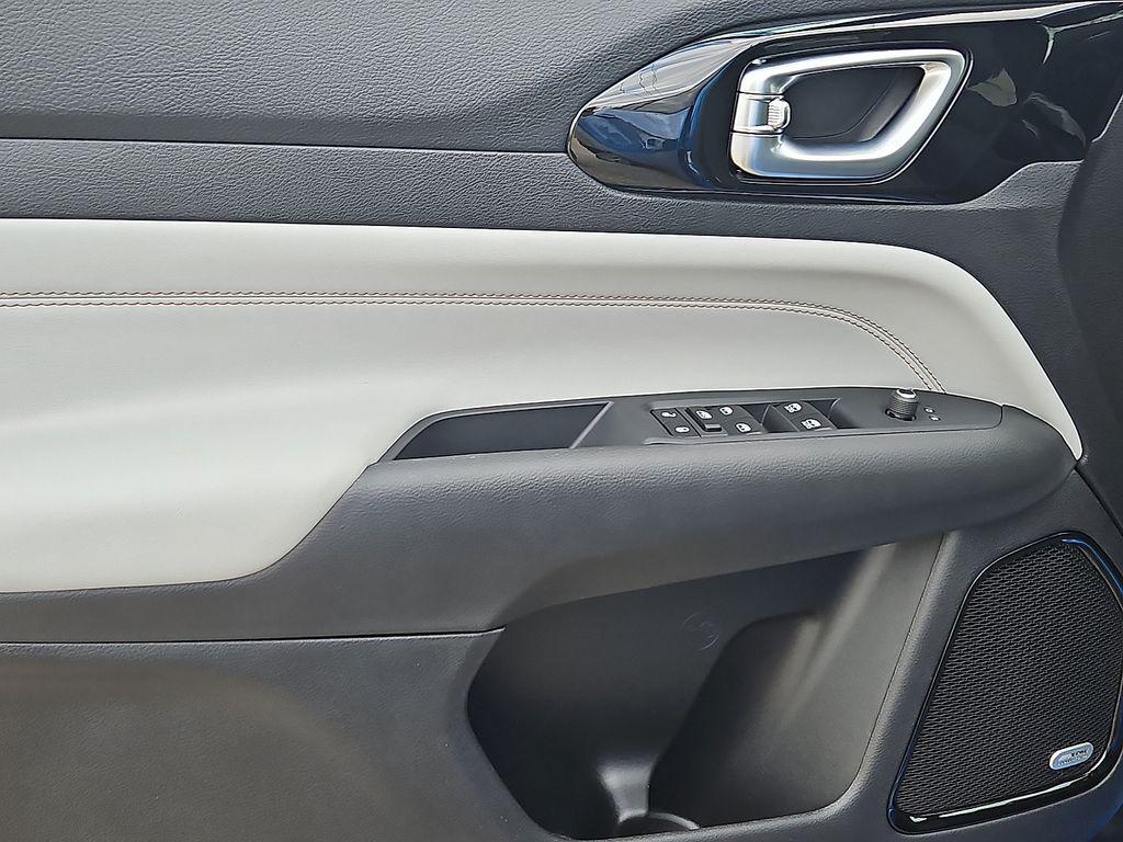 new 2026 Jeep Compass car, priced at $32,970