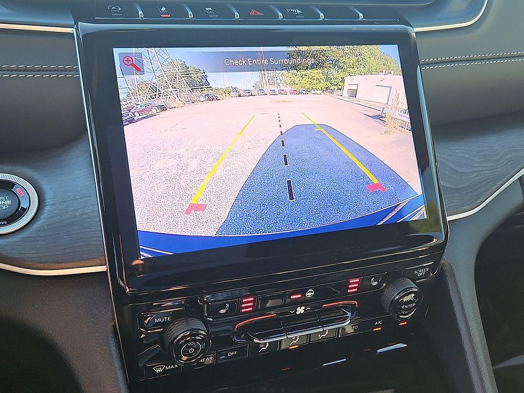 new 2025 Jeep Grand Cherokee car, priced at $38,360