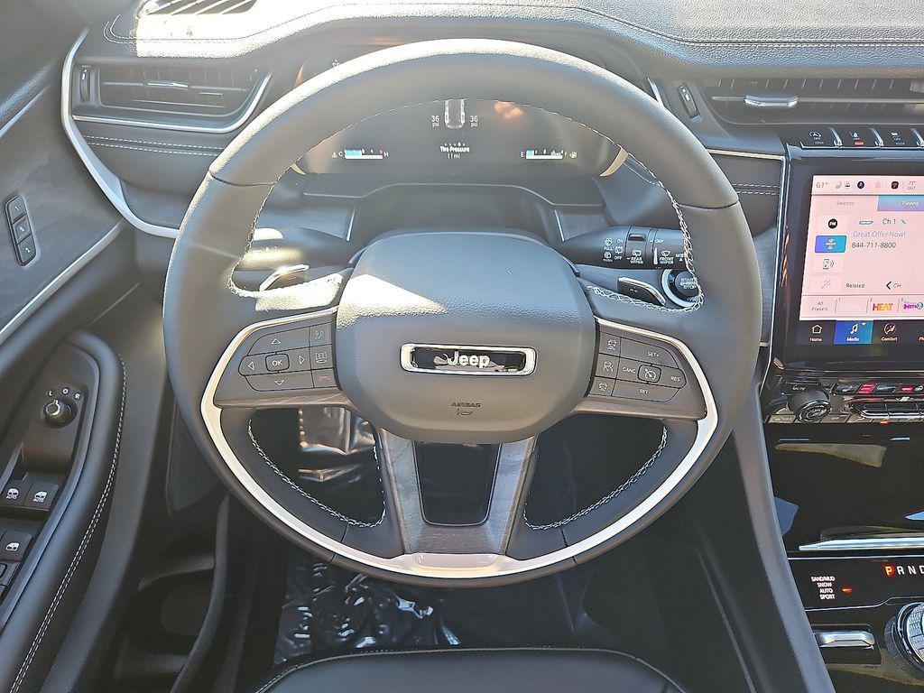 new 2025 Jeep Grand Cherokee car, priced at $38,360