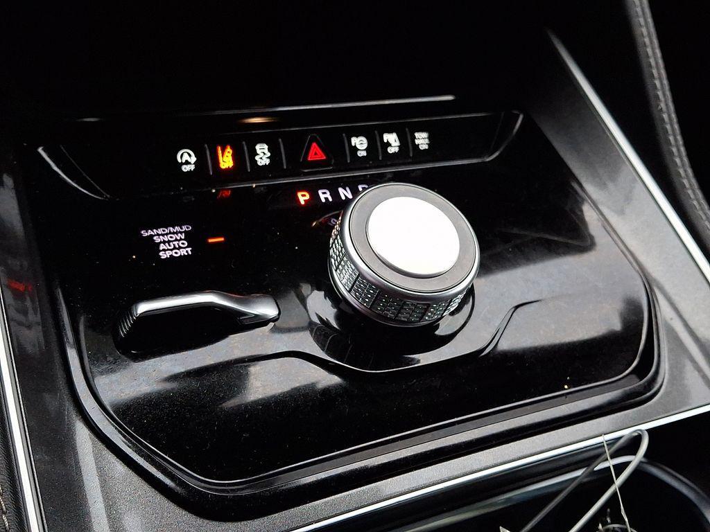 used 2022 Jeep Wagoneer car, priced at $39,237