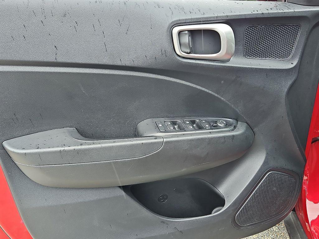 used 2025 Hyundai Venue car, priced at $21,230
