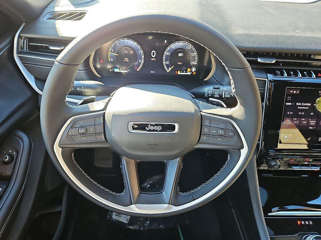 new 2025 Jeep Grand Cherokee car, priced at $38,133