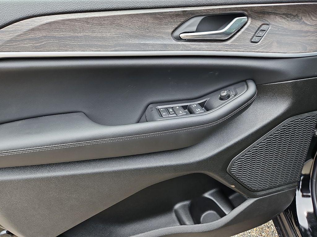 new 2026 Jeep Grand Cherokee car, priced at $44,733