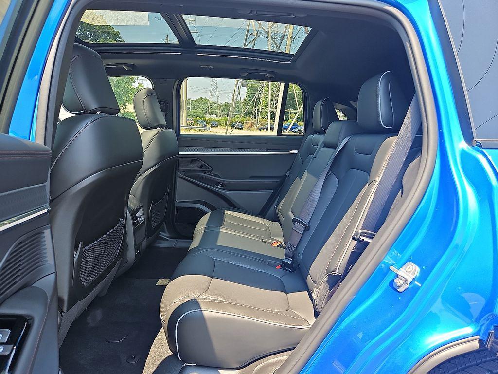 new 2025 Jeep Wagoneer S car, priced at $53,271