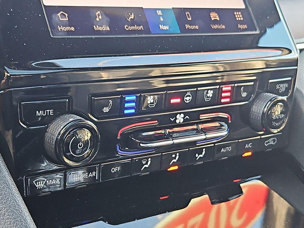 used 2022 Jeep Grand Cherokee car, priced at $30,168