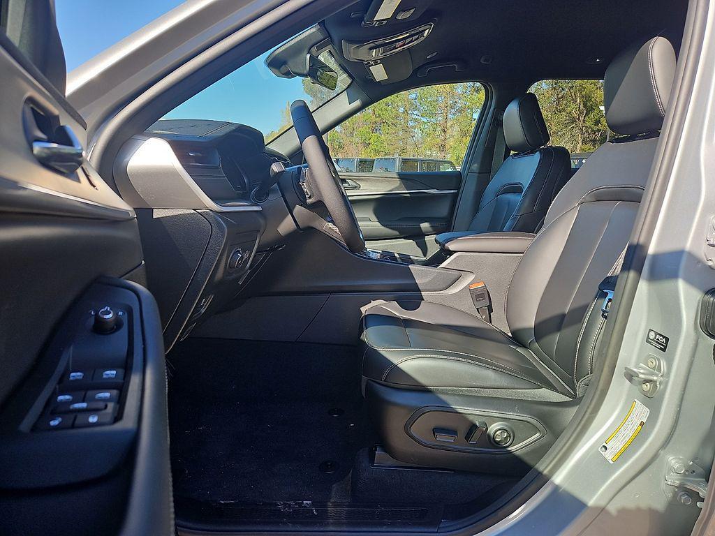 new 2026 Jeep Grand Cherokee car, priced at $43,986