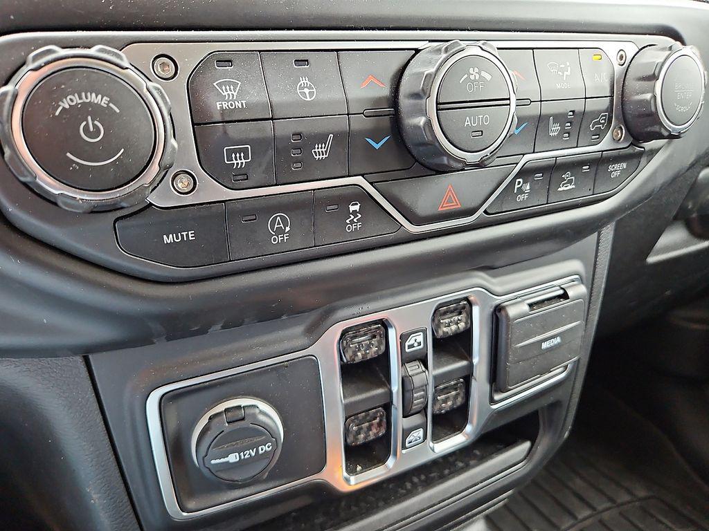 used 2021 Jeep Wrangler Unlimited car, priced at $25,988