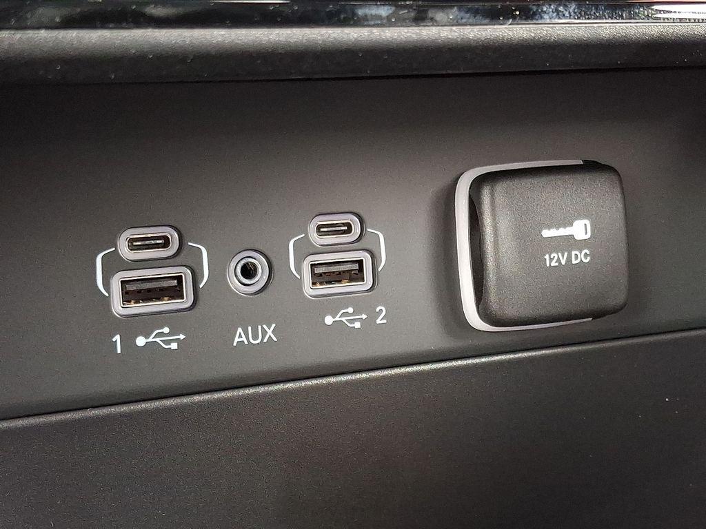 new 2026 Jeep Grand Cherokee car, priced at $42,585