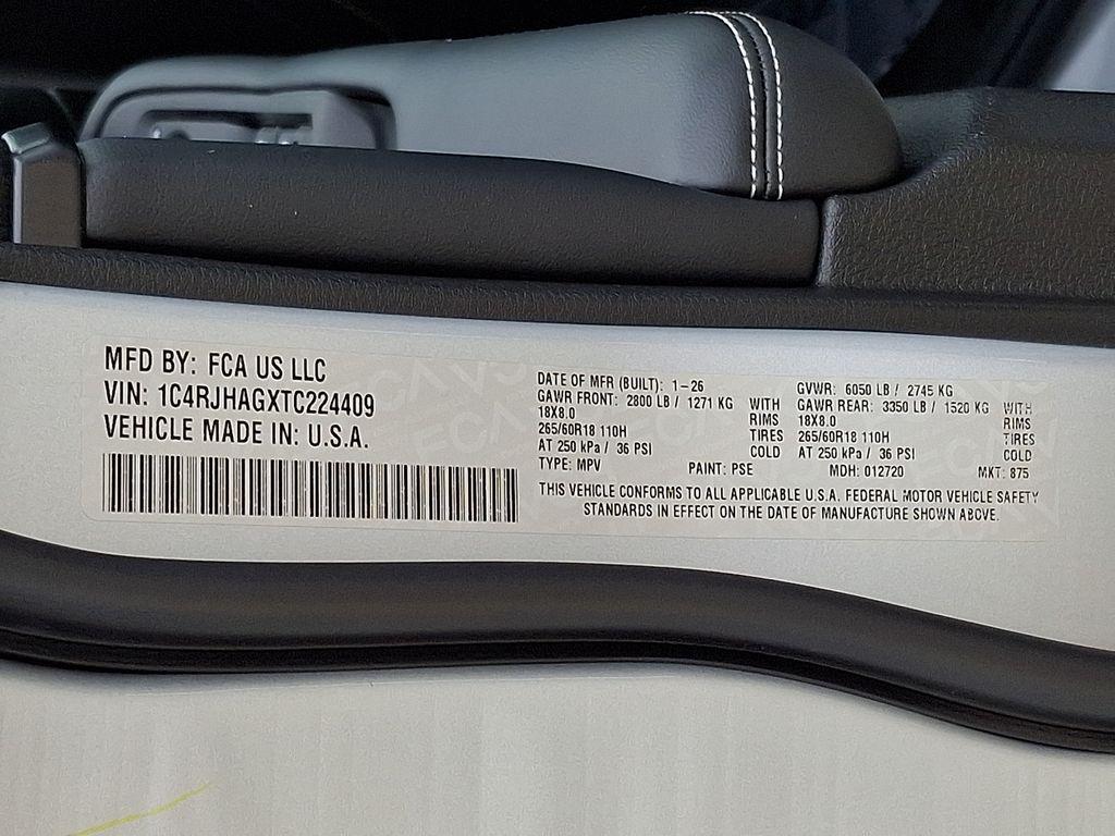 new 2026 Jeep Grand Cherokee car, priced at $42,585