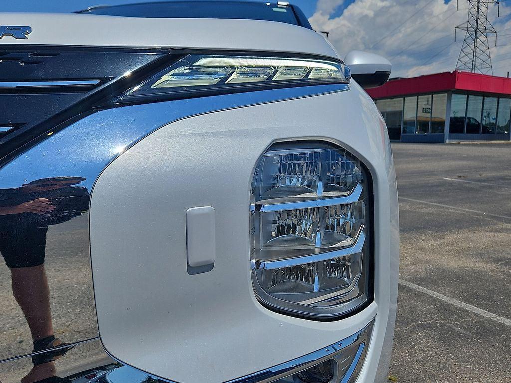 used 2024 Mitsubishi Outlander car, priced at $29,900