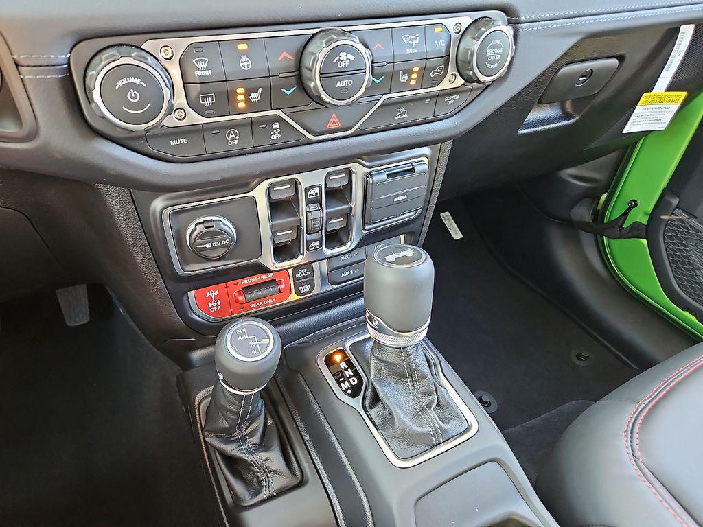 new 2026 Jeep Wrangler car, priced at $60,925