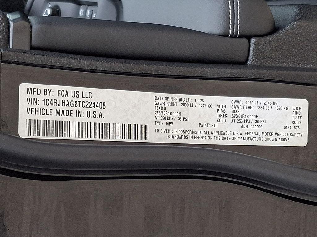 new 2026 Jeep Grand Cherokee car, priced at $42,585