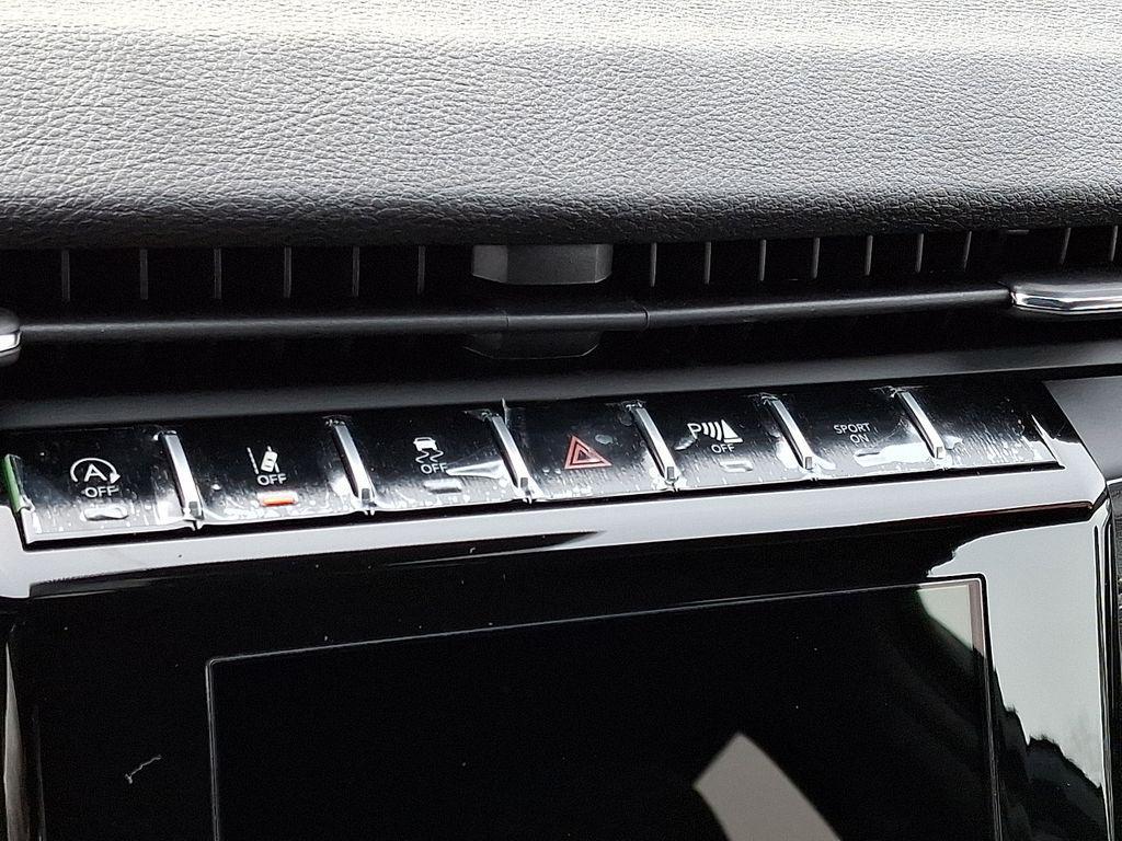 new 2026 Jeep Grand Cherokee car, priced at $42,585