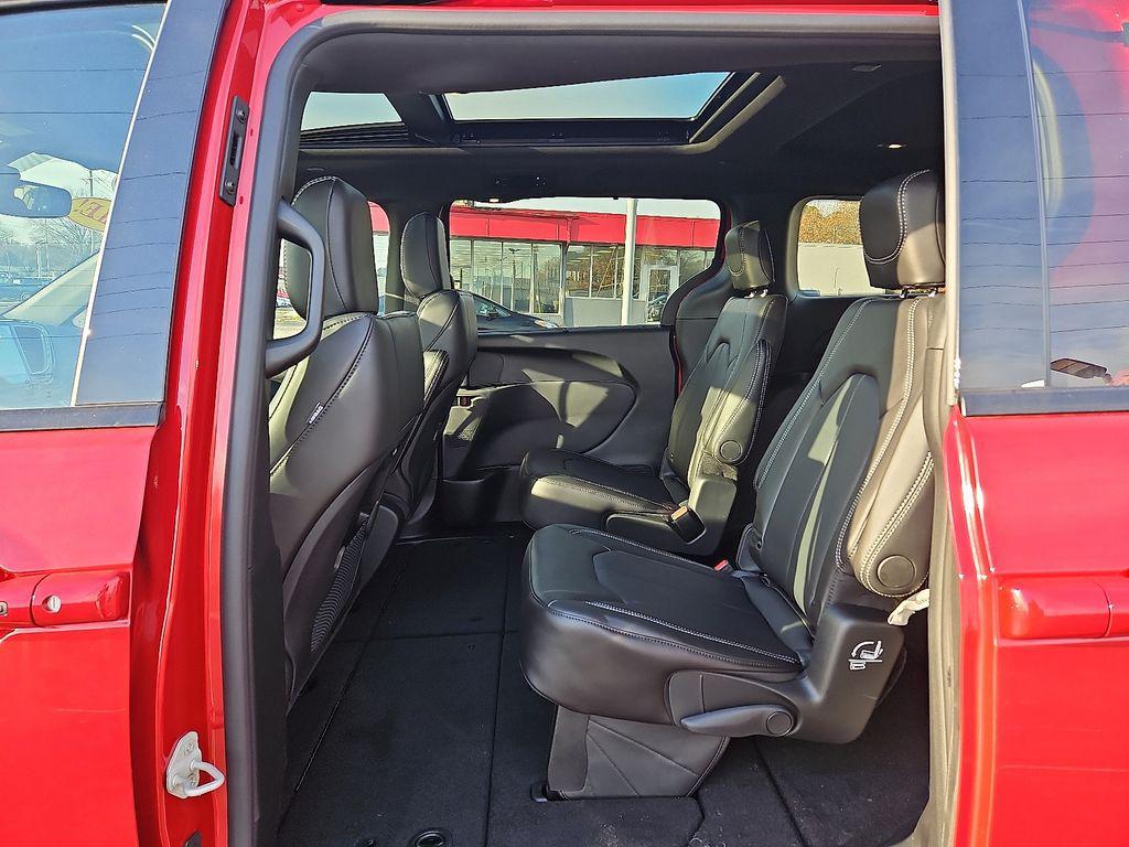 new 2026 Chrysler Pacifica car, priced at $43,291