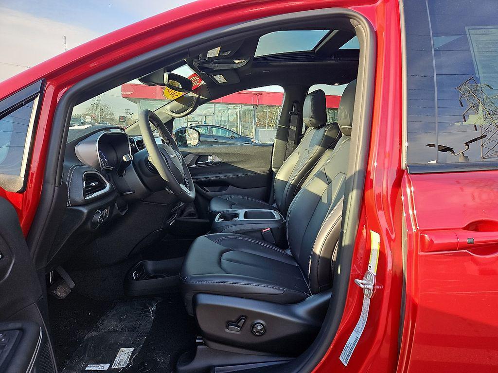 new 2026 Chrysler Pacifica car, priced at $43,291