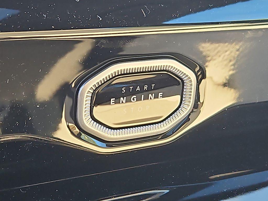 new 2026 Jeep Grand Cherokee car, priced at $46,428