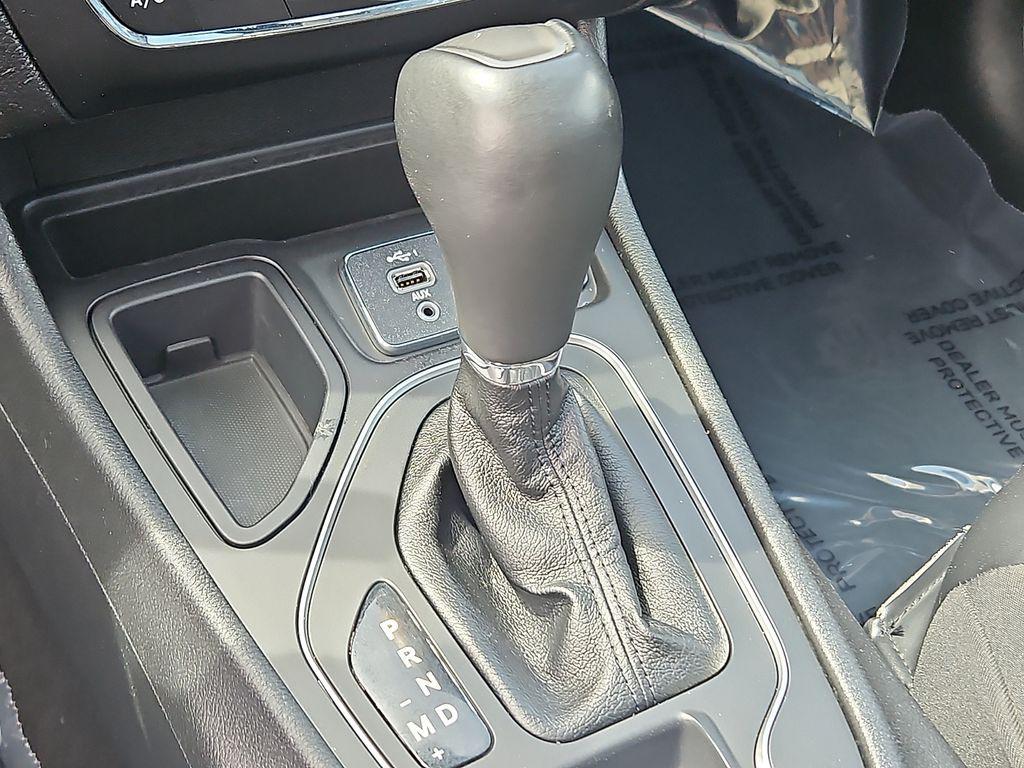 used 2021 Jeep Cherokee car, priced at $17,922