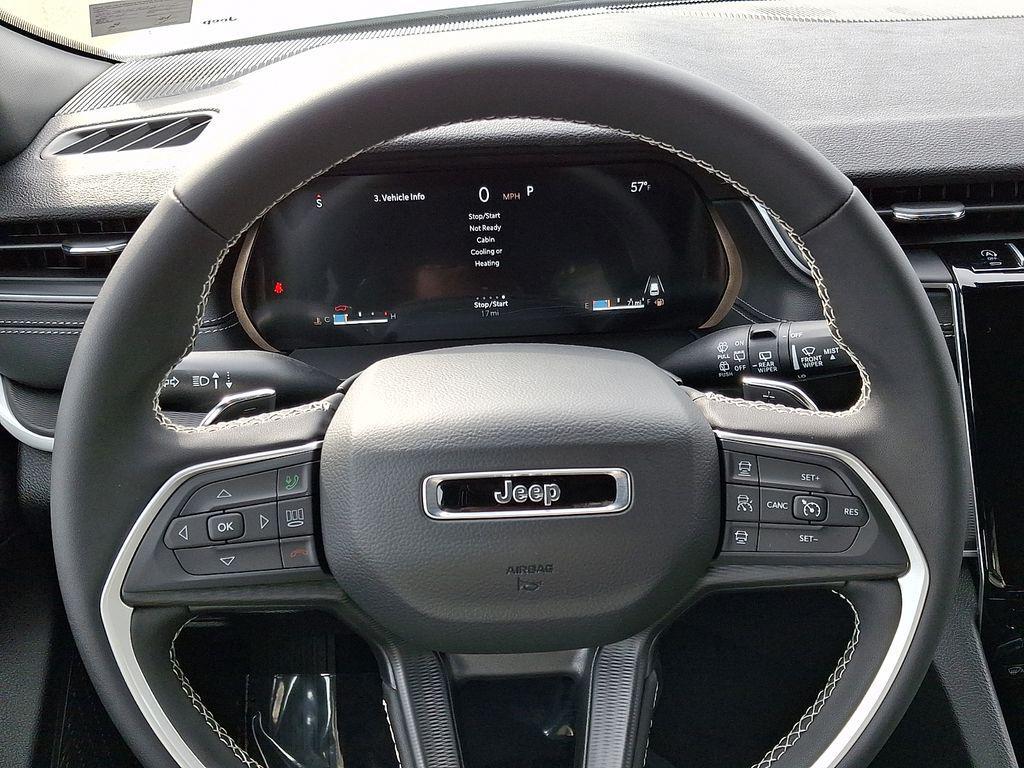 new 2026 Jeep Grand Cherokee car, priced at $41,990